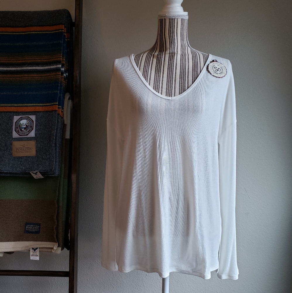 SO brand long sleeve top